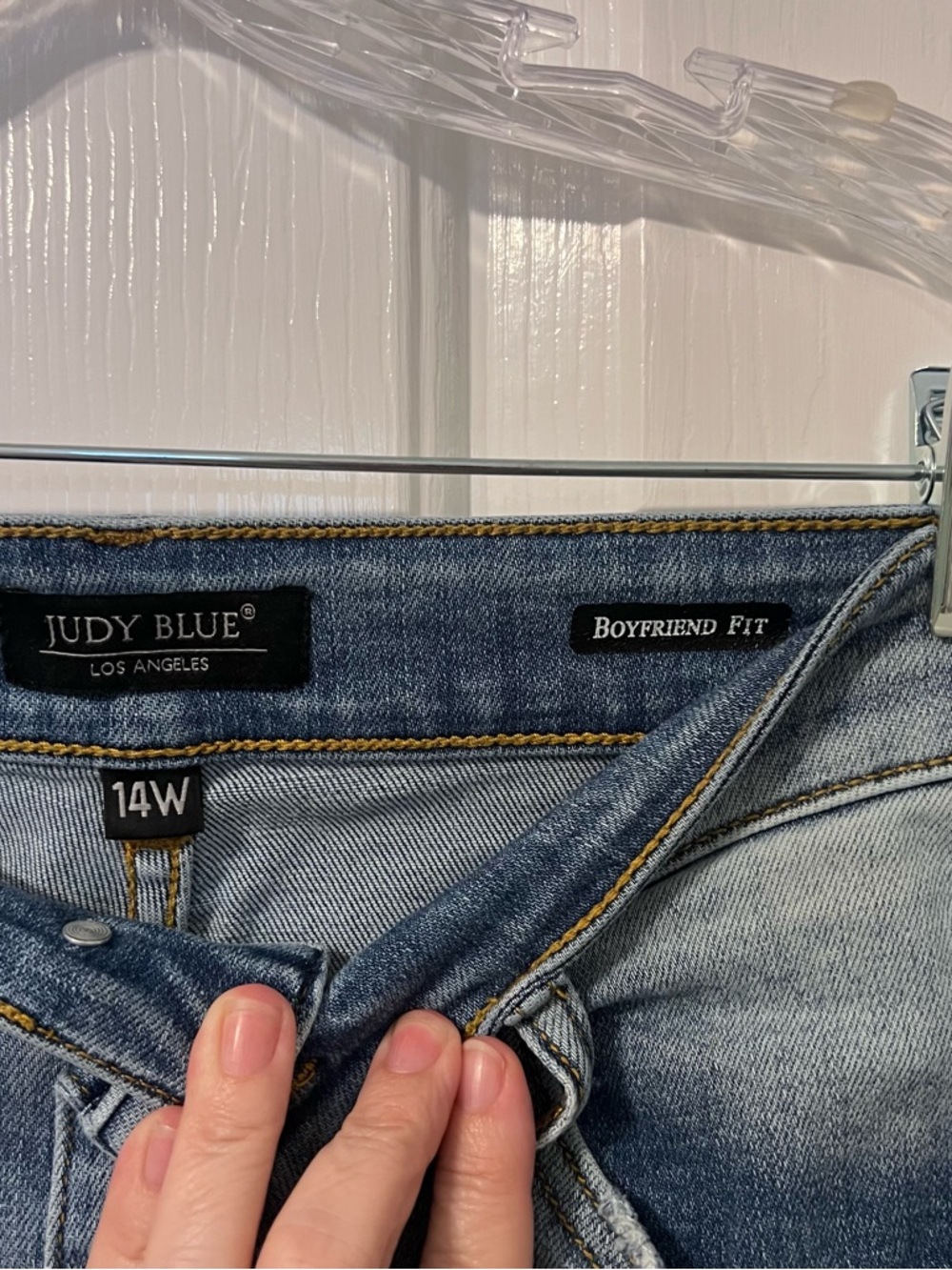 Judy Blue Light Blue Distressed Denim cropped ankle Jeans Sz 14W - Picture 5 of 6